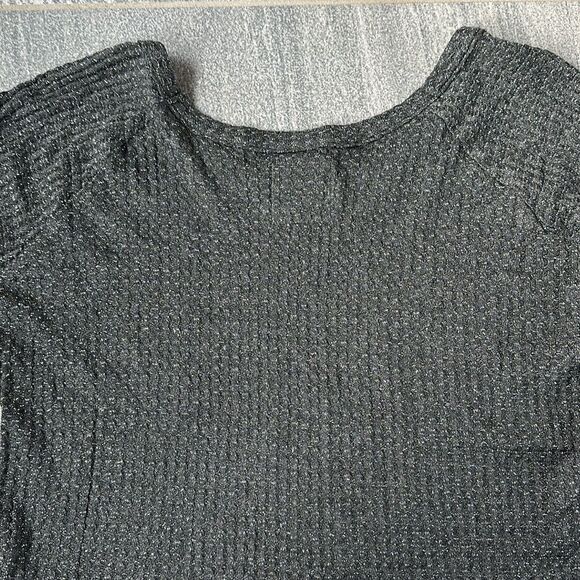 NEW Chaser Raglan Long Sleeve Stardust Metallic Thermal Scoopneck Blouse Black M - Picture 8 of 14